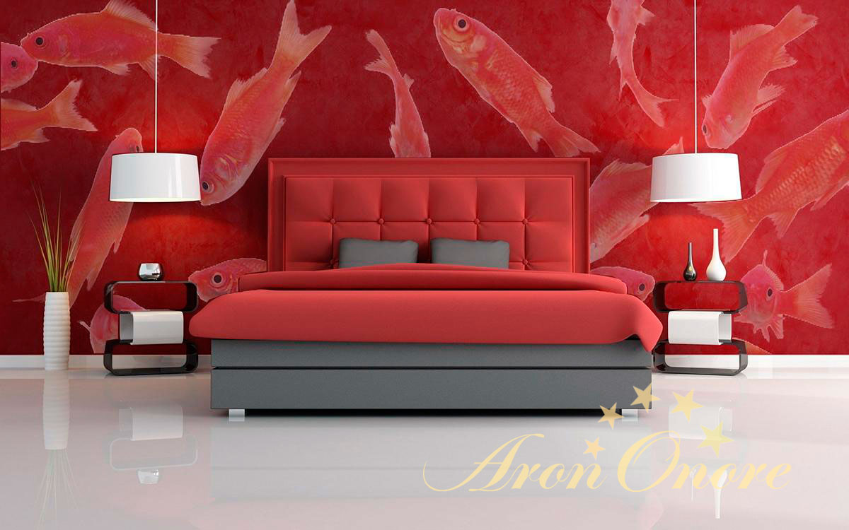 Рисунок на стене спальни – красные рыбы в аквариуме