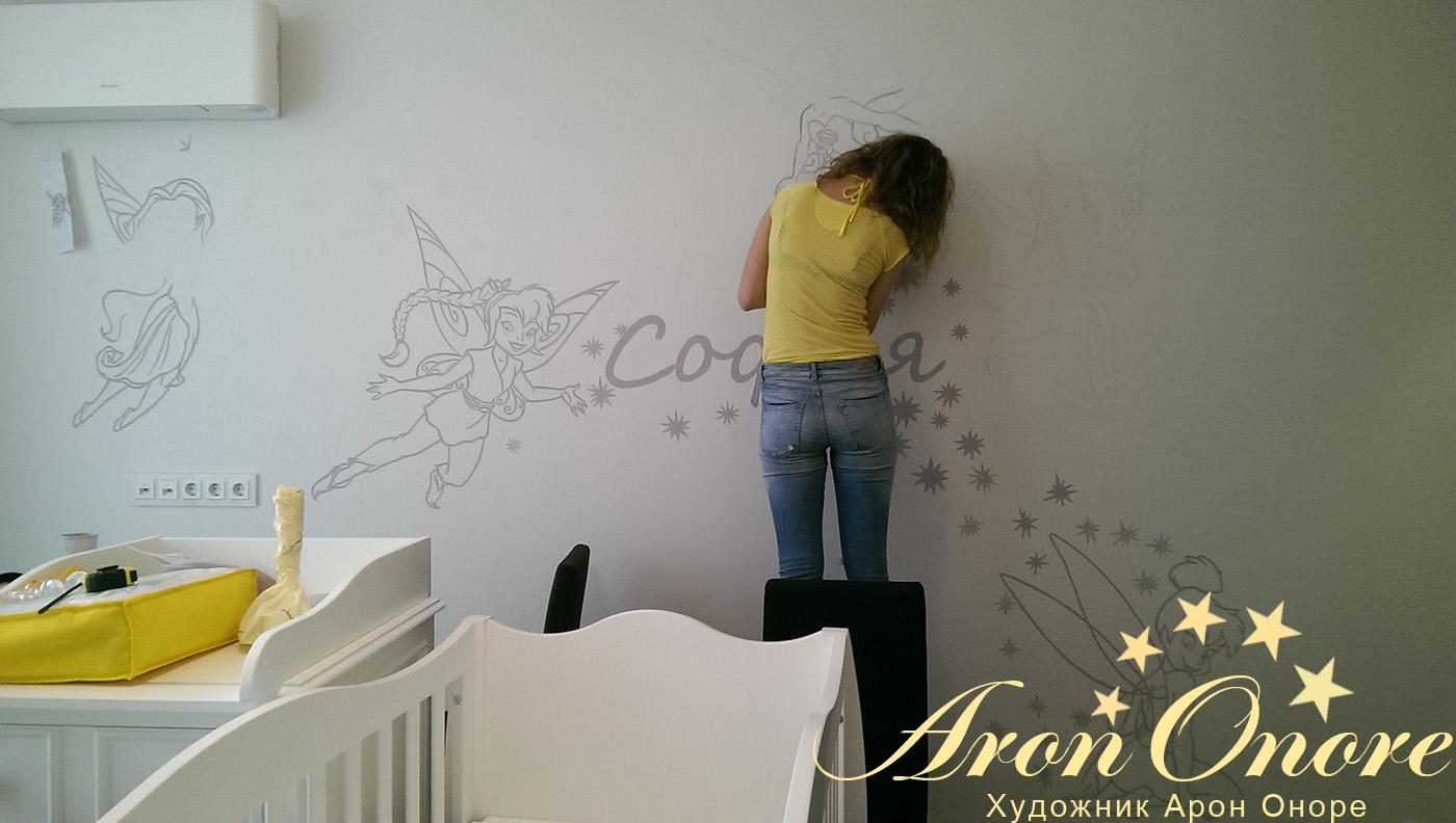 Практически готовый вид рисунка на стене в детской комнате – волшебные Феи